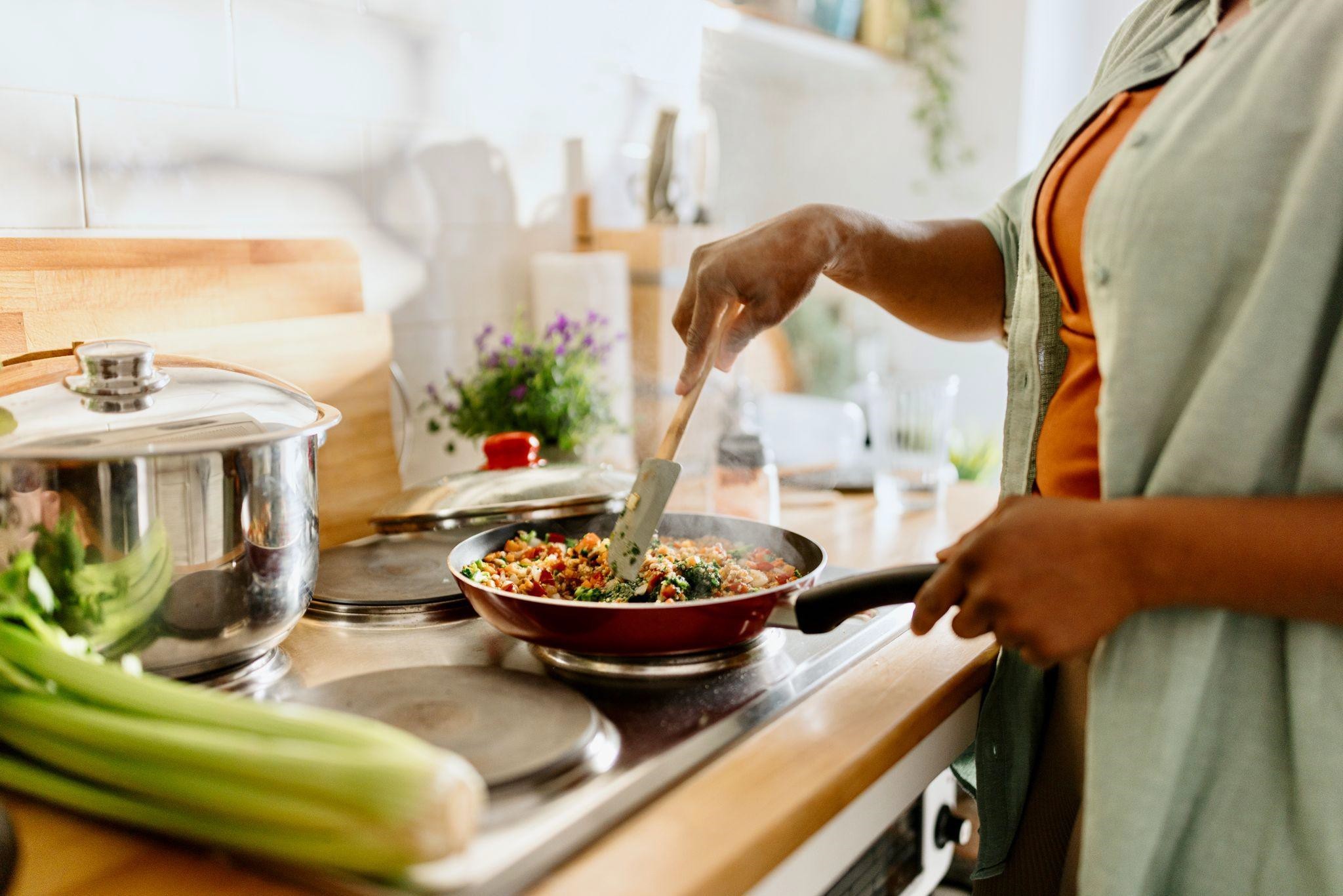 ⚖️ Stuck at a Weight Plateau? Here’s What Might Be Missing in Your Plan